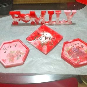 Handcrafted coaster w/family in red